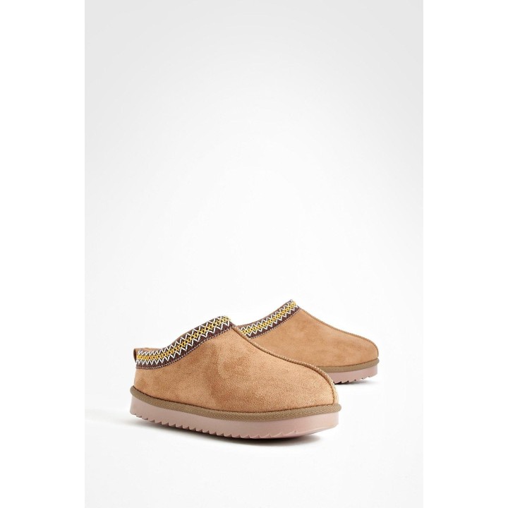 Kuschelige Mules Mit Stickerei - Chestnut - 36, Chestnut