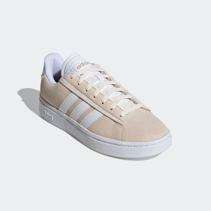 adidas Sportswear Sneaker "GRAND COURT ALPHA", Design auf den Spuren des adidas Campus