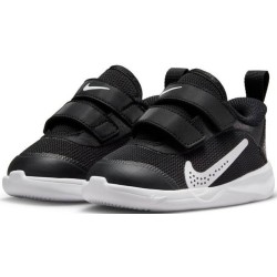 Nike Omni Multi-Court (TD) Hallenschuh mit Klettverschlüssen