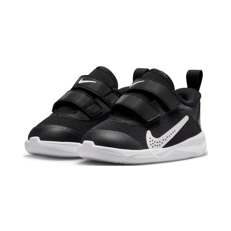 Nike Omni Multi-Court (TD) Hallenschuh mit Klettverschlüssen