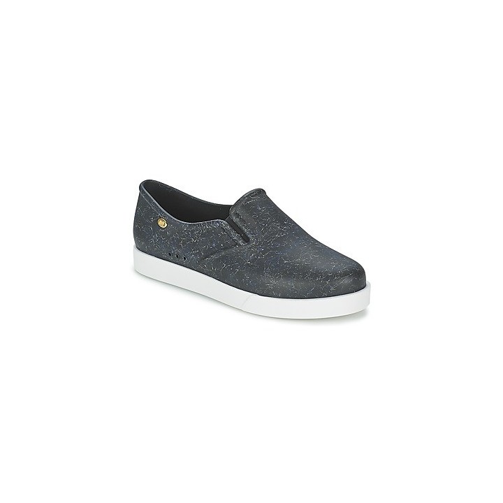 Mel  Slip on KICK