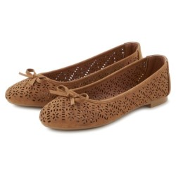 LASCANA Ballerina, Freizeitschuh, Slipper, Halbschuh mit kleinen Cut-Outs VEGAN