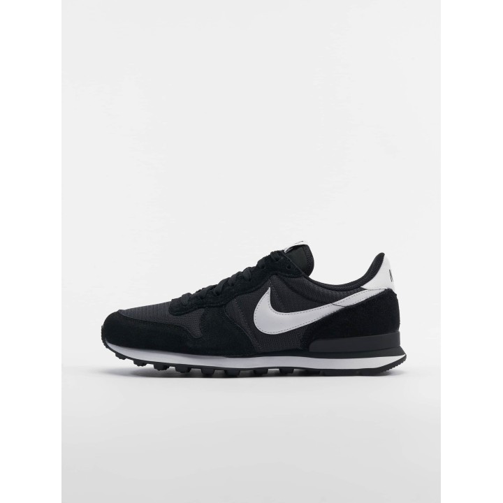 Nike Internationalist Sneaker Black/White/Dk