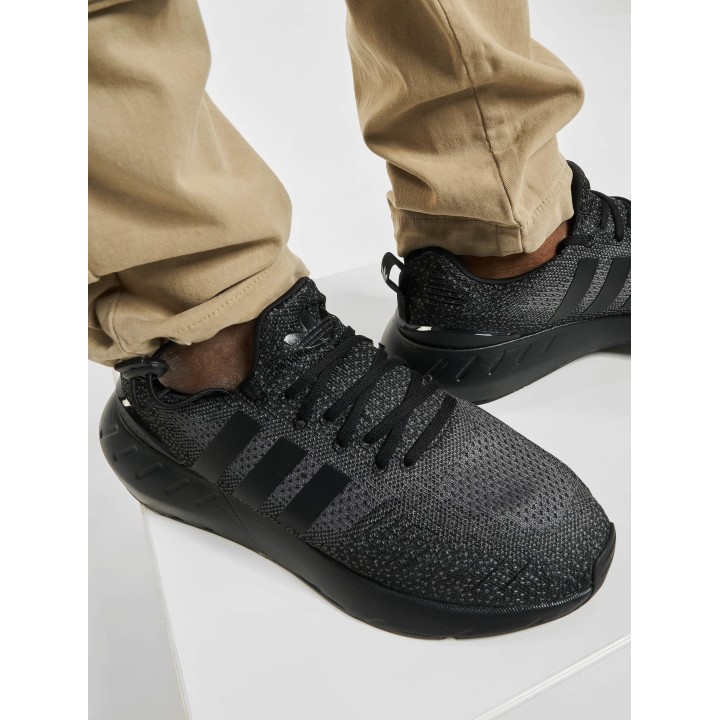 Adidas Originals Swift Run 22 Shoes