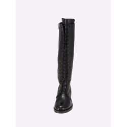 Schnürstiefel