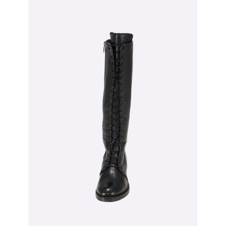 Schnürstiefel