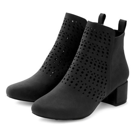 LASCANA Stiefelette, Stiefel, Boots mit kleinen Cut-Outs VEGAN