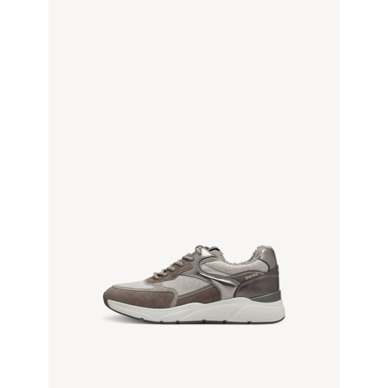 Sneaker