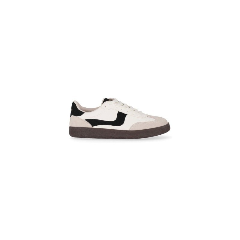 Chika 10  Sneaker NIKITA 02