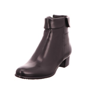 Everybody BRITTNEY schwarz 40