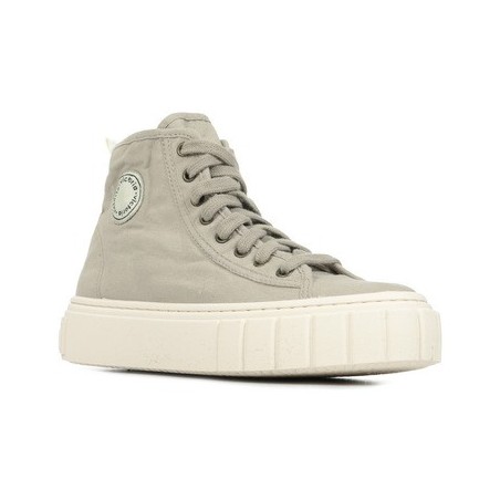 Victoria  Sneaker Abril