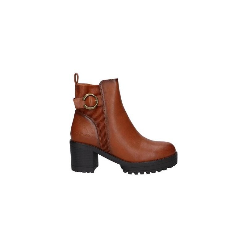 Chika 10  Stiefel PILAR 24