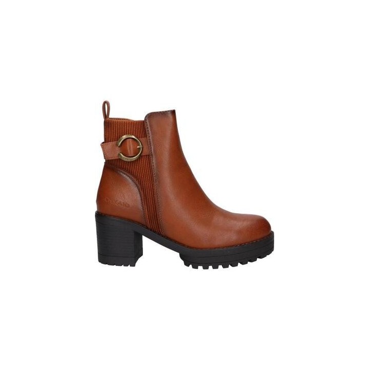 Chika 10  Stiefel PILAR 24