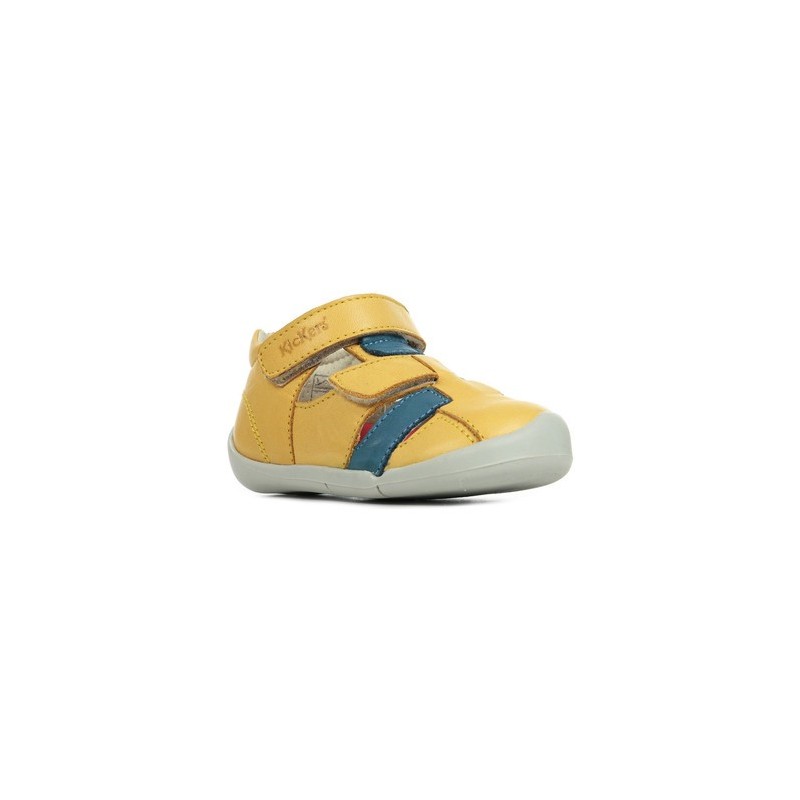 Kickers  Sandalen Wasabou