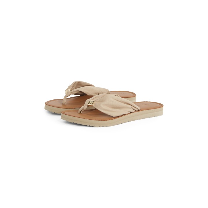 Tommy Hilfiger Zehentrenner »TH ELEVATED BEACH SANDAL«, Sommerschuh, Bequemschuh, Flats, Schlappen mit TH-Schmuckelement